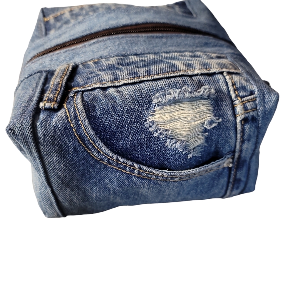 Handmade travel bag from upcycled jeans